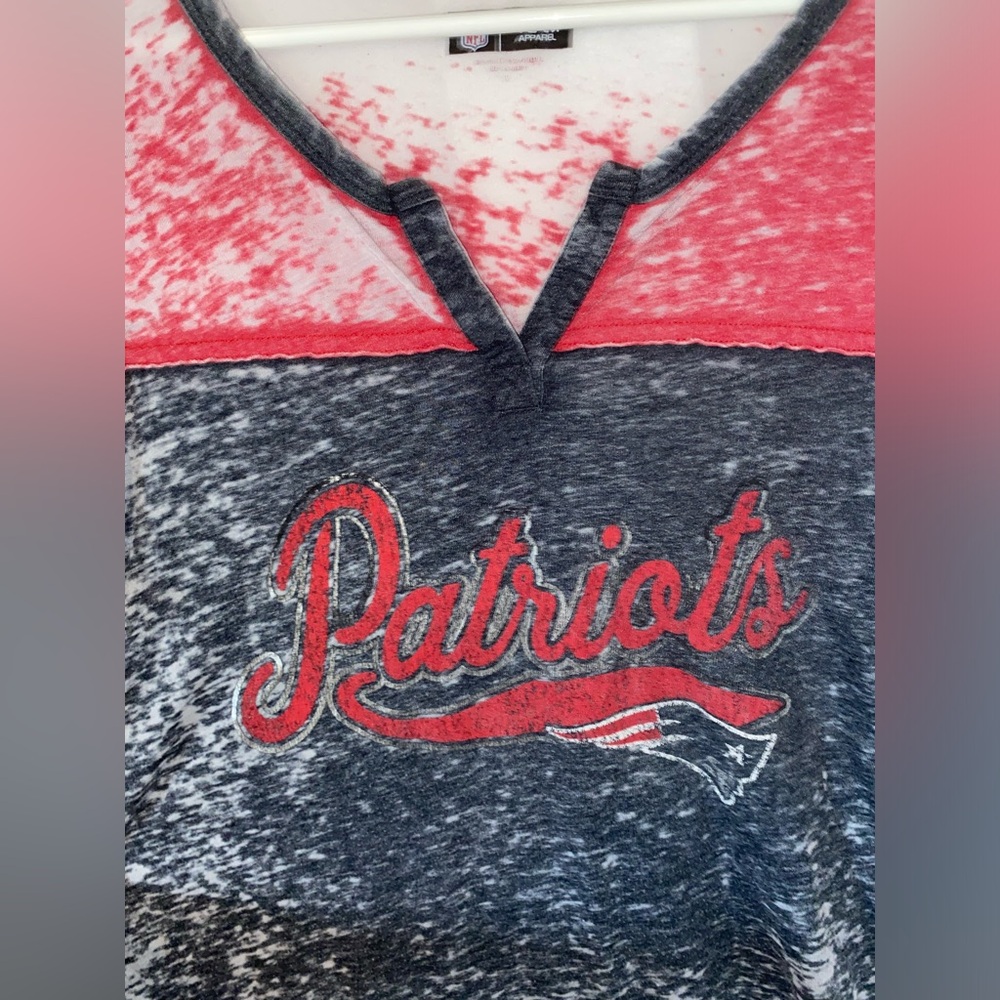 Distressed NFL Patriots Short Sleeve Tee with Sporty V-Neck Football Team